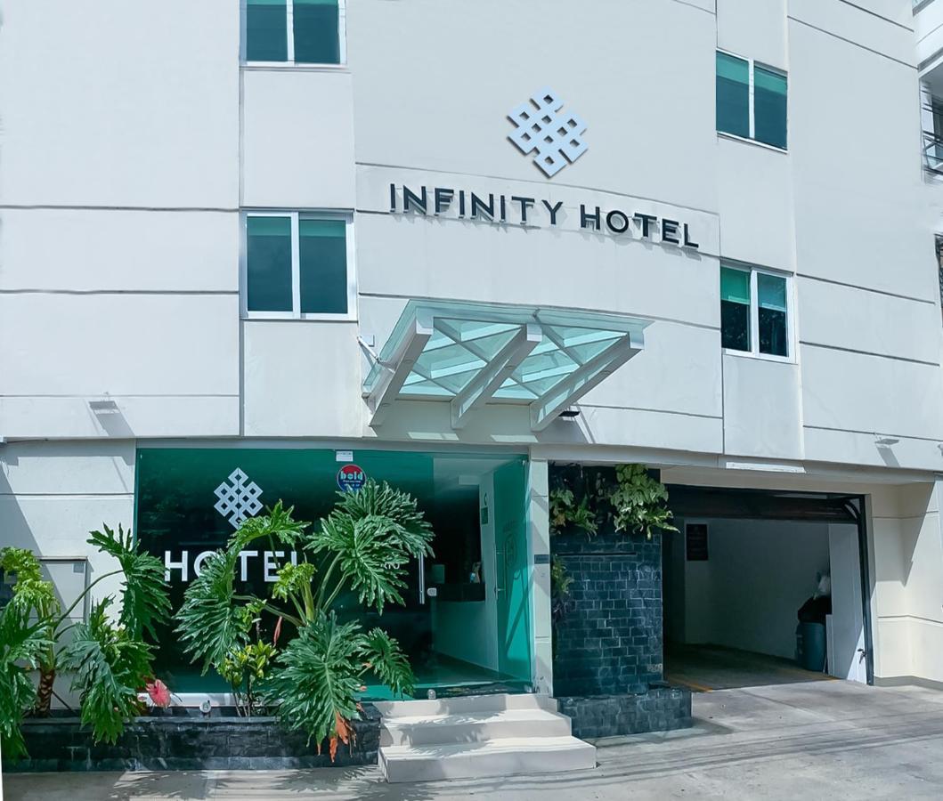 Infinity Hotel Medellin Exterior photo